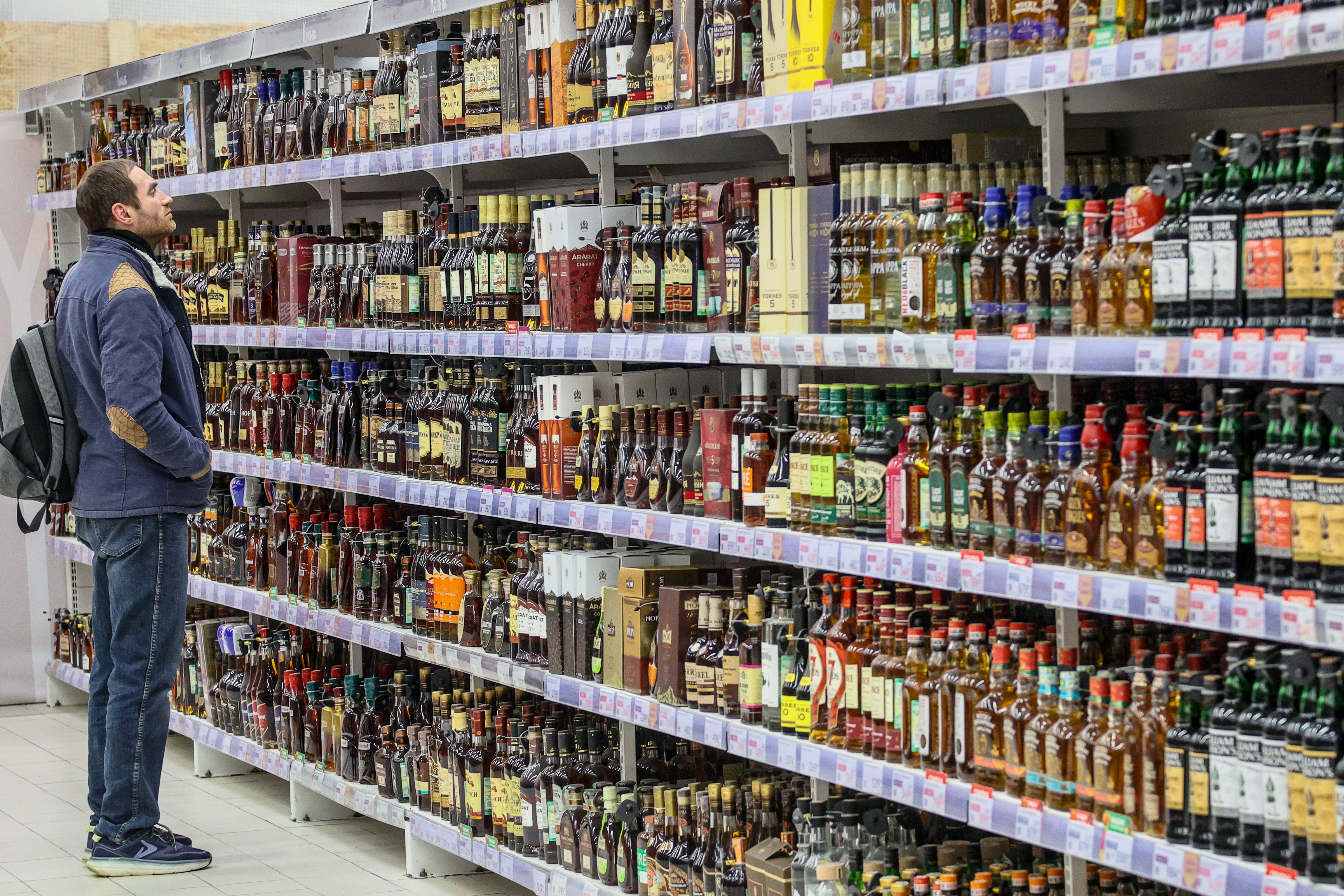 В Запорожской области частично сняли запрет на торговлю алкоголем