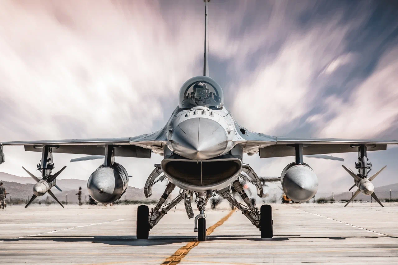 Приютить F-16 и сгинуть: Россия прочертила 