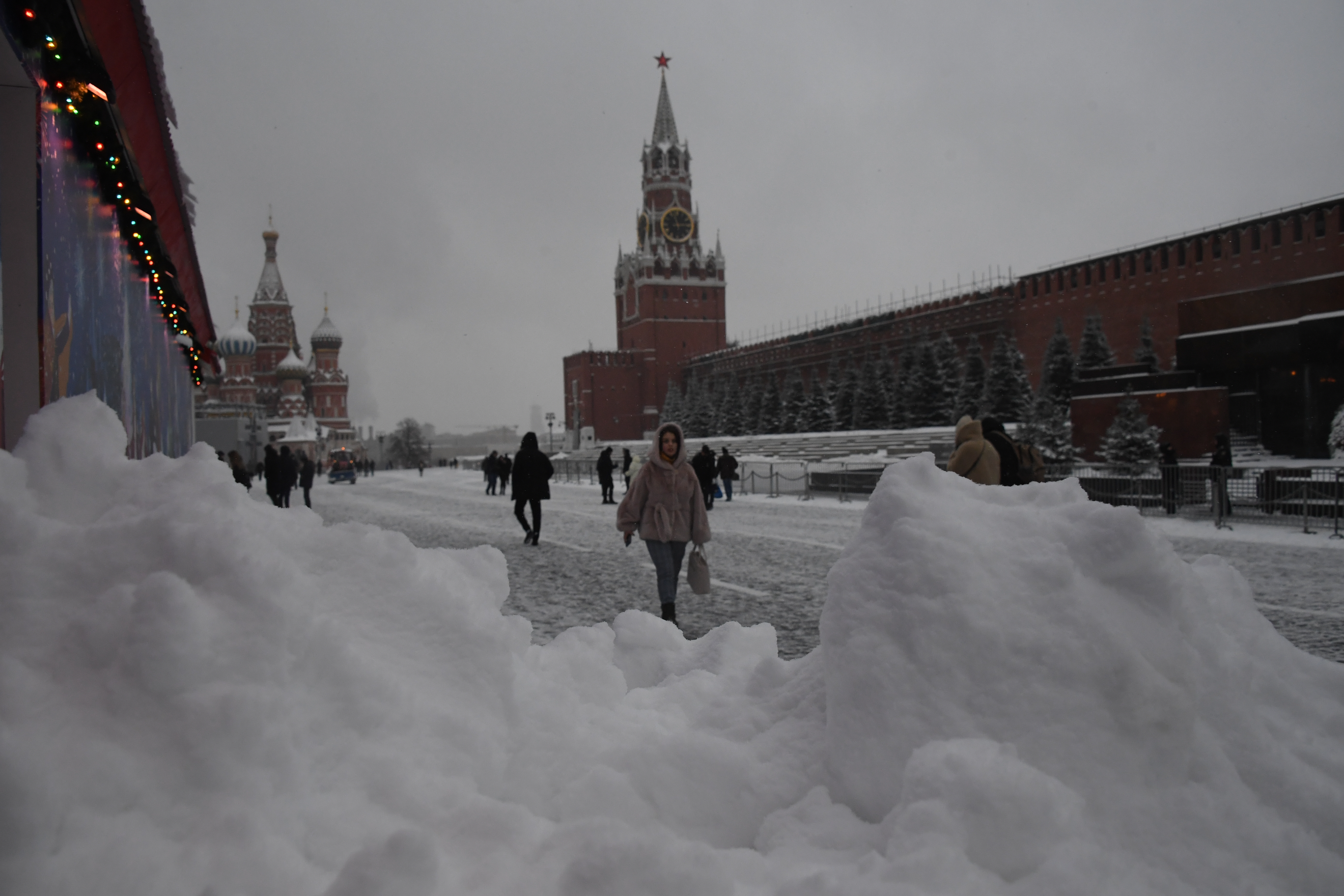 Погода москва февраль 2024 г. Кремль зима 2024. Улицы Москвы 30 декабря 2024 года.картинки. Фото Москва февраль 2024.