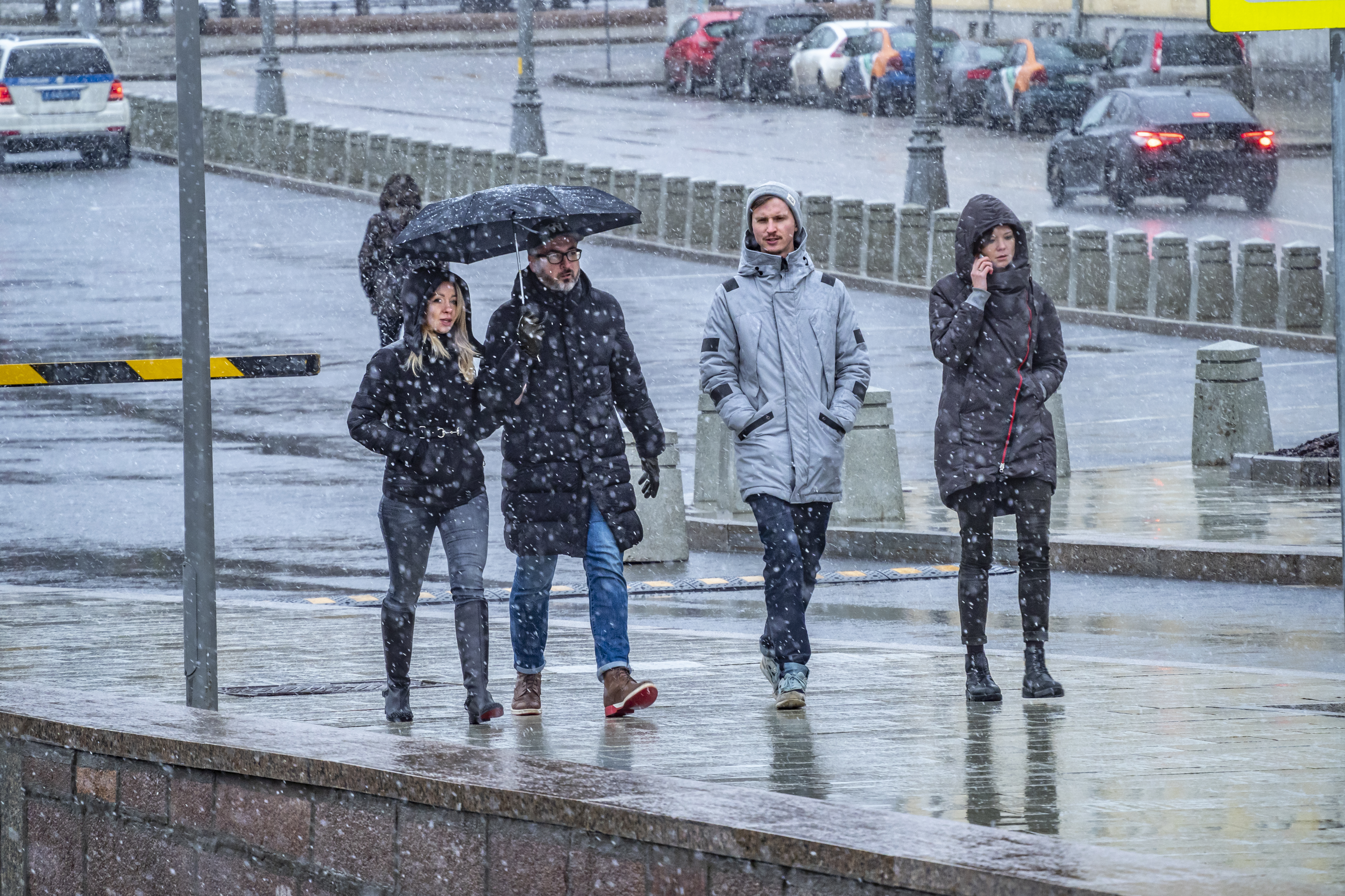 Америка похолодание. Снег в Москве. Небольшой снег. Дождь со снегом весной. Дождливый ноябрь.