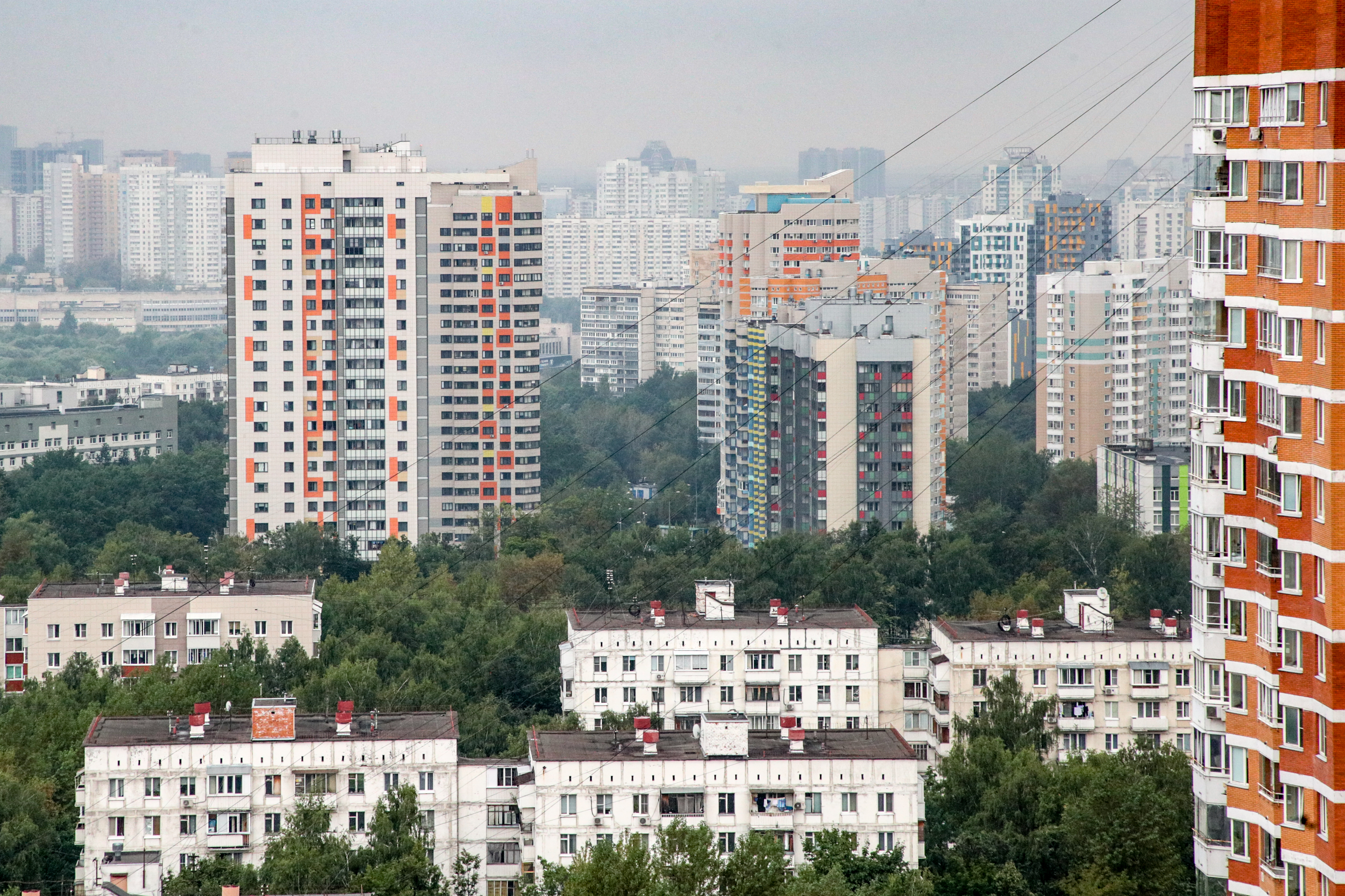 Студия бабушкинская. Жилой район. Районы Москвы. Многоэтажки Подмосковья. Вид из окна восьмого этажа.