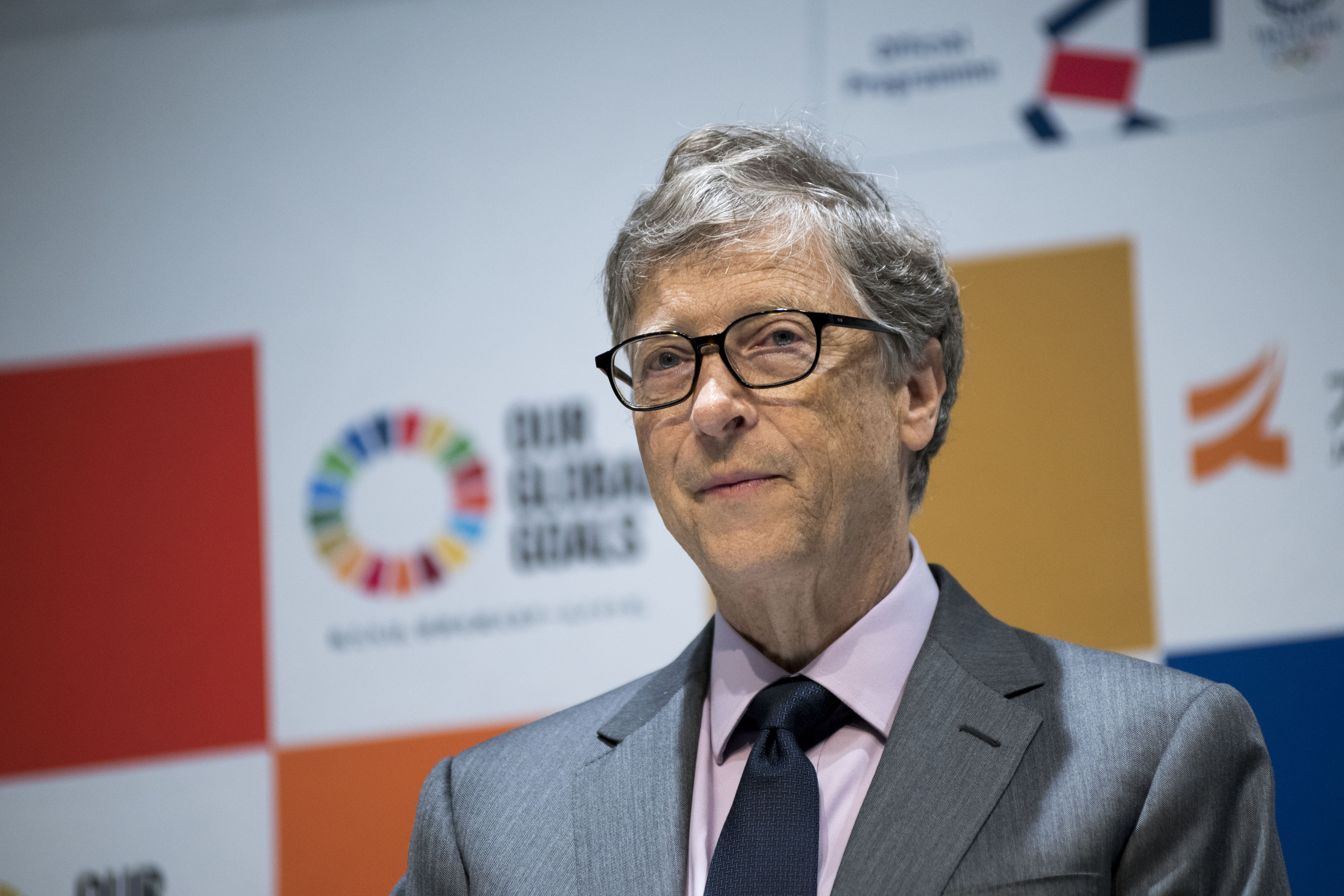 Bill gates. Билл гейтс майкрософт. Билл гейтс картинки. Билл гейтс. Билл гейтс.