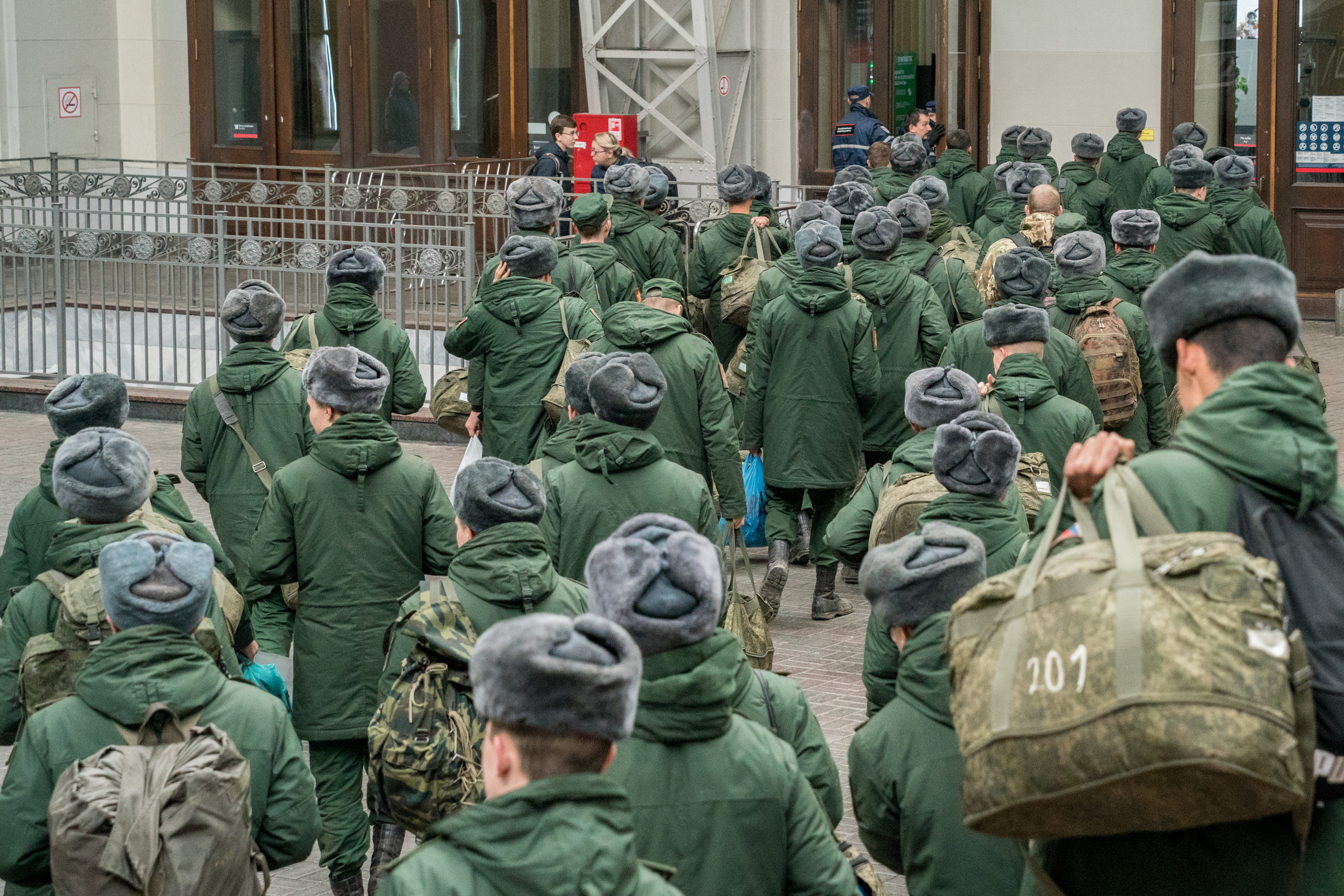 Увеличение военной. Военные проблемы. Законопроект о мобилизации. Альтернативная служба при мобилизации. Форма российских мобилизованных.