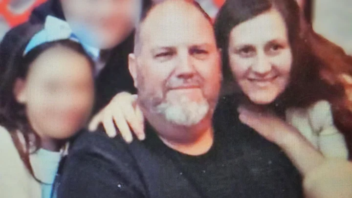 Ты мальчик или девочка?: Детей в Канаде мучили. Пришлось бежать на святую землю - в Россию