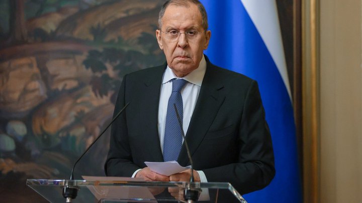 Мы - вежливые люди: Лавров тонко указал на отличие России от США