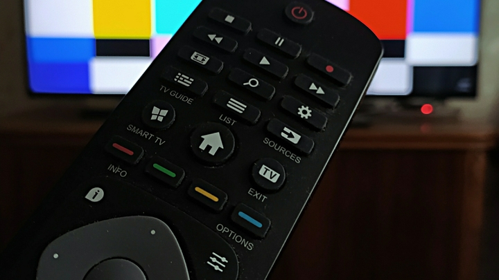 Перенастройка вышек: В Херсоне заработали русские телеканалы