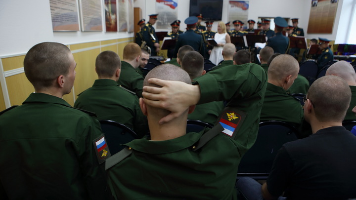 Глава комитета солдатских матерей в Новосибирске раскритиковала призыв в армию с 21 года