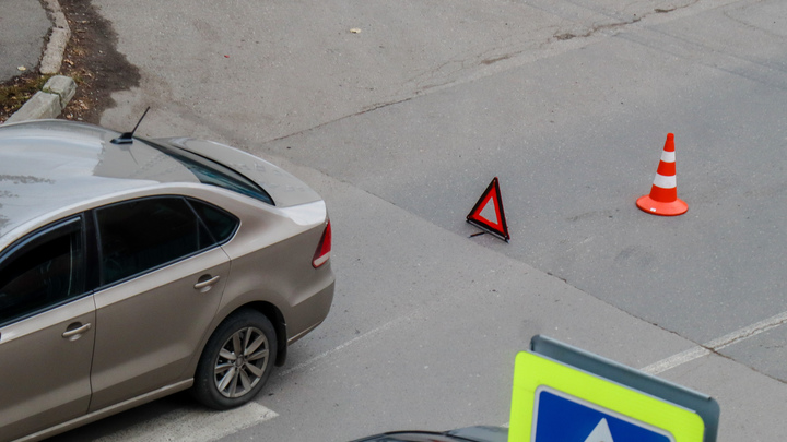 Троих автоподставщиков разоблачили в Новосибирске