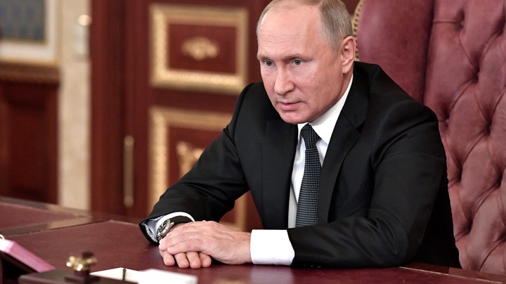 Кошмар коррупционера: Путин внес в Госдуму закон о зарубежных счетах чиновников