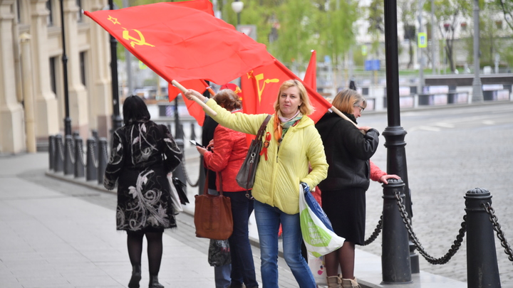 Наговорил на статью? Российский блогер 9 Мая пошутил про дедов на палках