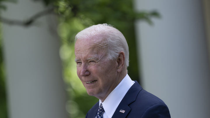 Посольство США на Украине опубликовало фотожабу с Байденом: Шутку не оценили