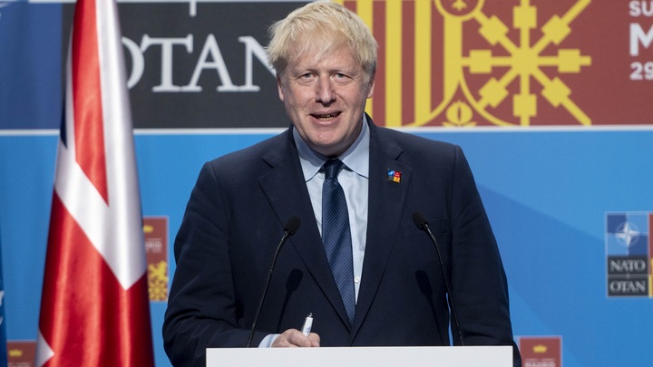 Борис Джонсон - труп, который тянет за собой всю Британию - The Guardian