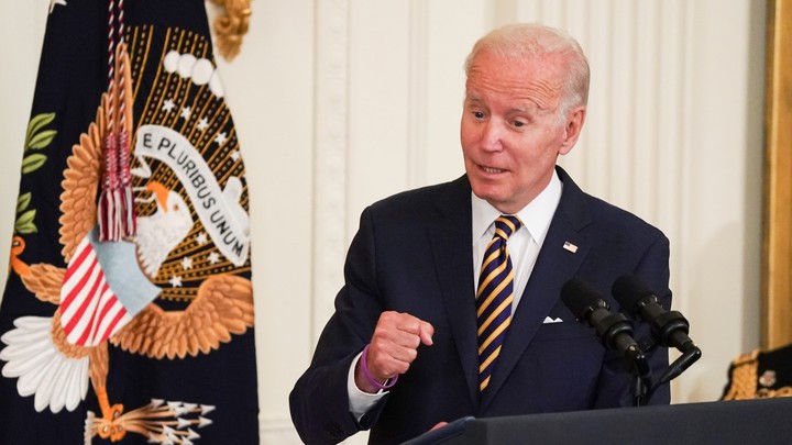 Сыты по горло: Большинство американцев против политики Белого дома