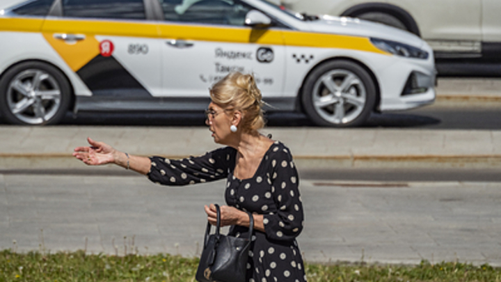 Уборщица покусала полицейского в Челябинской области