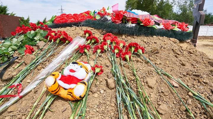 Донская Хатынь: В Сальске перезахоронили останки расстрелянных фашистами мирных жителей