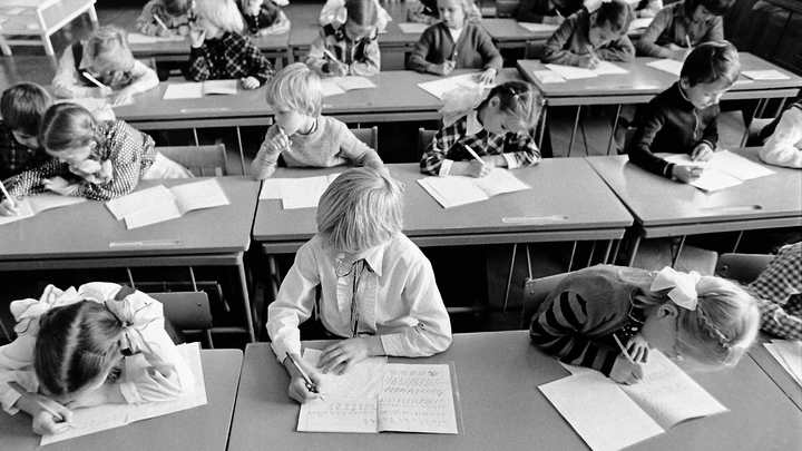 Платить ли школьникам за пятерки: за и против идеи депутатов