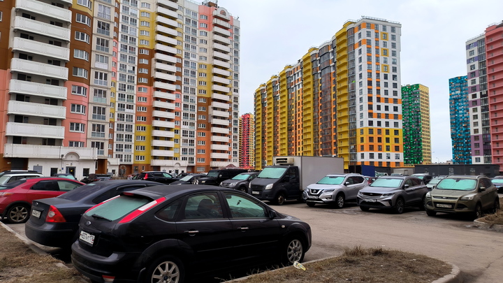 Житель Серпухова захватил общественную парковку у многоквартирного дома