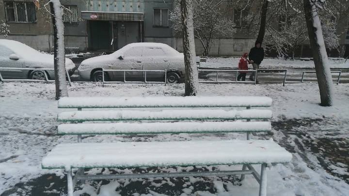 В Челябинской области ночью выпадет снег, похолодает, а днем будет ветрено