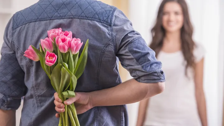 Француженки объявили войну украинкам и требуют их депортации