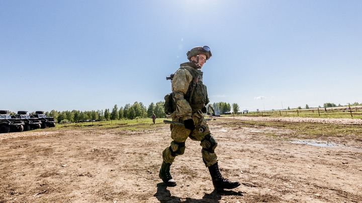 В Челябинск из украинского плена вернутся 2 танкиста и лётчик