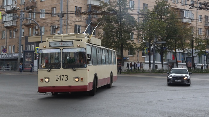 В ближайшие выходные в Челябинске троллейбусы № 12 и 17 поедут по другим маршрутам