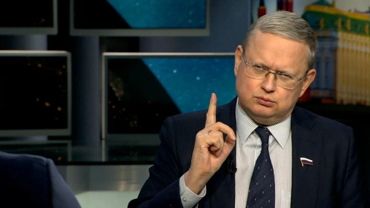 Платят минимум, выжимают максимум: Делягин признался, что испугался, услышав Путина