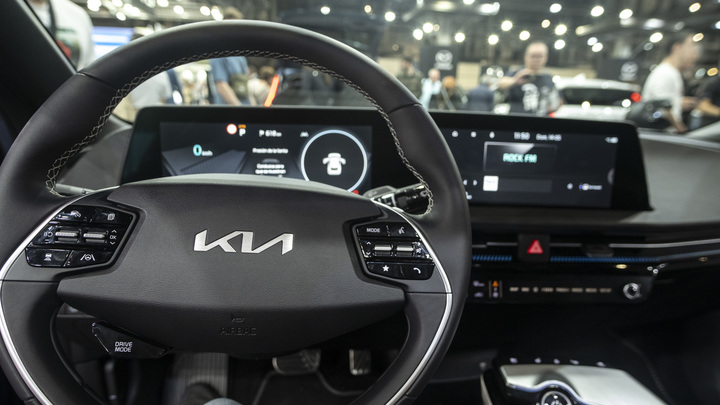 Американцы отзывают машины Kia и Huyndai из-за риска возгораний: какие модели