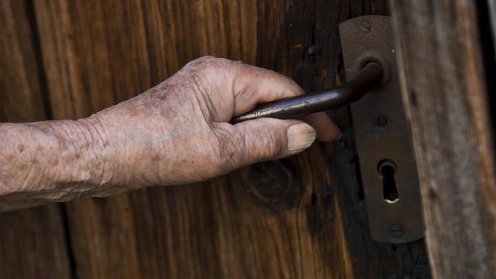 Могут отнять квартиру и пустить с молотка: Слова юриста встревожили жителей России