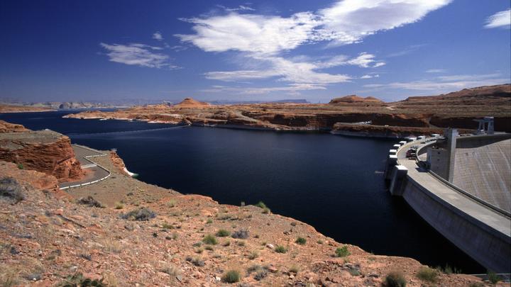 Во Флориде установят дополнительные насосы для откачки токсичной воды: США на грани экокатастрофы