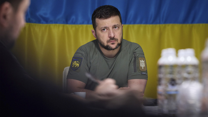 Французы опалили гневом Зеленского из-за его наглого требования к Макрону