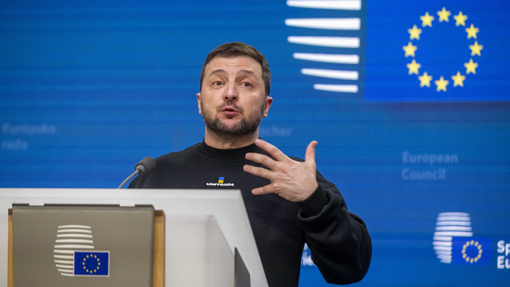 Зеленский объяснил, почему ВСУ так держатся за Артёмовск. Дело не в городе