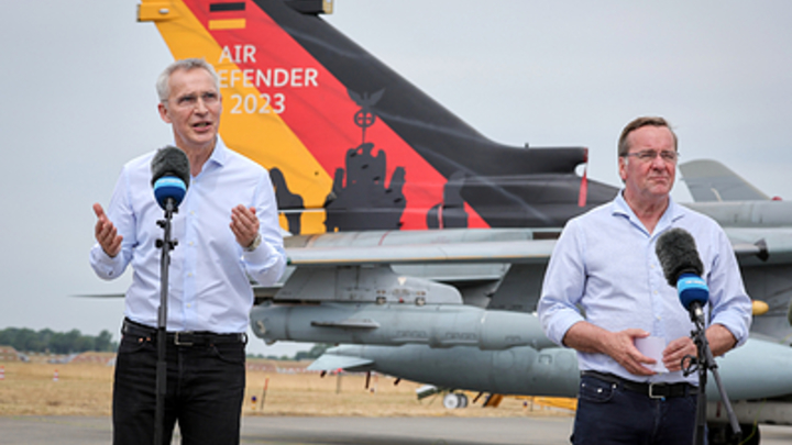 Только для служебного пользования: Берлин против даже упоминания Украины в НАТО