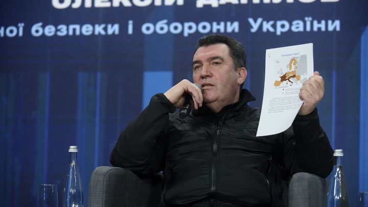 Зеленский уволил Данилова с поста секретаря Совета по нацбезопасности Украины