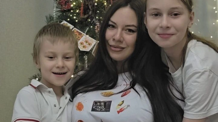 Латвия. Демократия: Отъезд в Россию - через допрос. История Воеводы