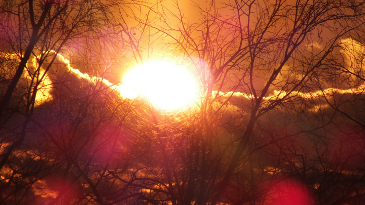 Землю накроет мощнейшая магнитная буря: Такого не было несколько месяцев. Будет ещё хуже