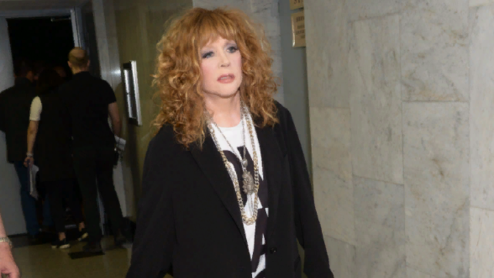 Аллергия или последствия операций? Врач объяснил изменившийся облик Пугачёвой