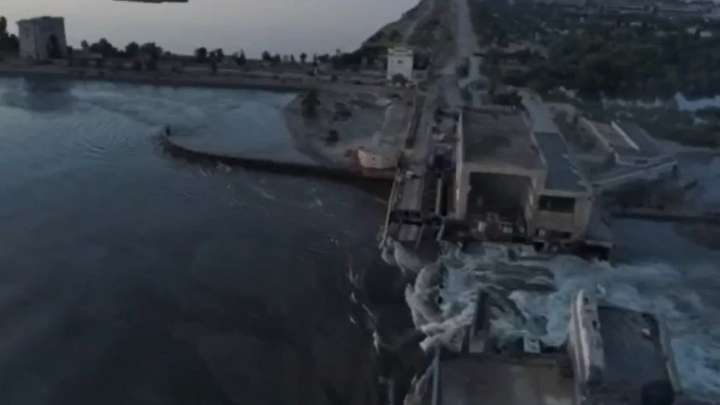 Плотину взорвали мы: Соратник Навального* публично признался в подрыве Каховской ГЭС