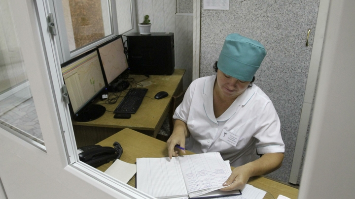 В Новосибирской области произошёл сбой в программе для продления больничных и выписки рецептов
