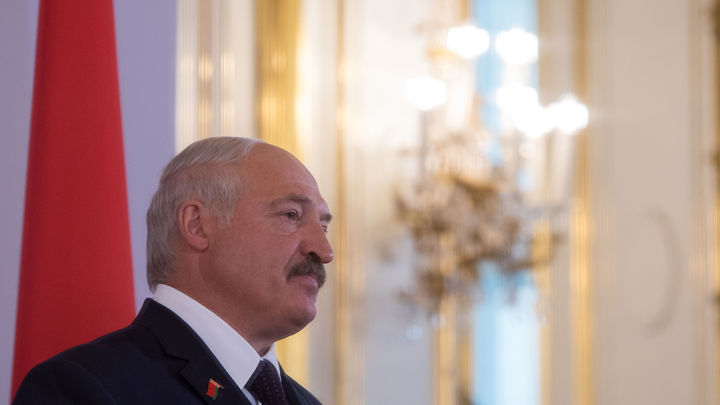 "Его это раздражает": Немецкий политолог объяснил грозные заявления Лукашенко "Его это раздражает": Немецкий политолог объяснил грозные заявления Лукашенко