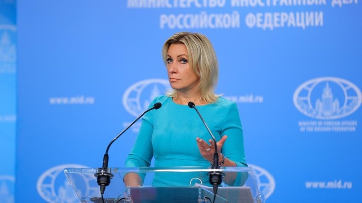 Захарова ответила, под чем был президент Украины Зеленский на пресс-конференции