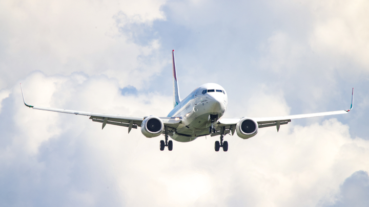 Екатеринбург и Астрахань свяжет авиакомпания Икар