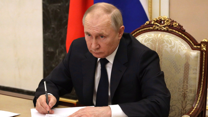 Это неизбежно: Путин заявил о деградации МОК из-за политизации спорта