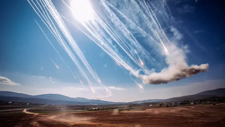 Иран заявил об ударе гиперзвуковыми ракетами по аэропорту Бен-Гурион