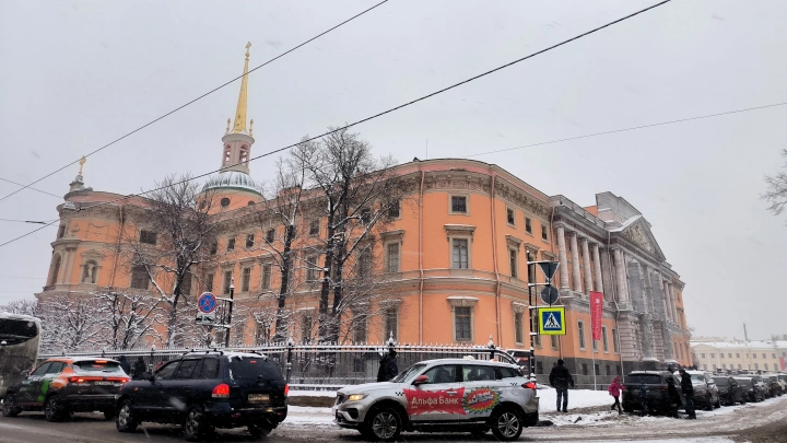 Самая холодная ночь и атмосферный фронт. Синоптики рассказали, как изменится погода в Петербурге