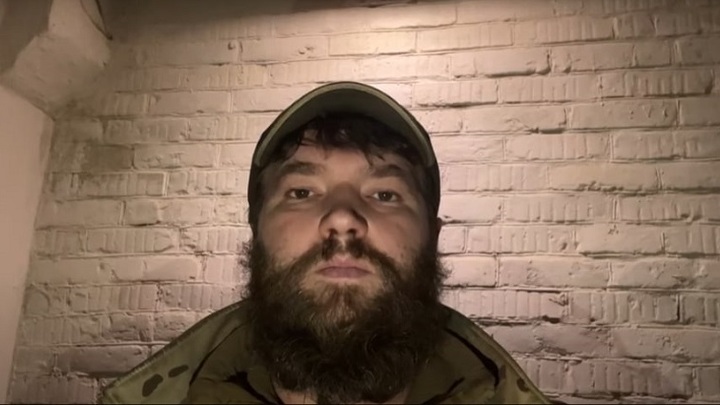 Замкомандира Азова* Калина сдался в плен русской армии