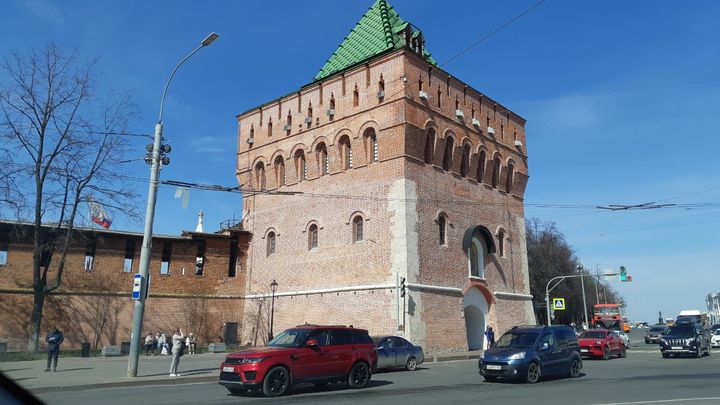 В Нижнем Новгороде снова эвакуировали школы 17 апреля