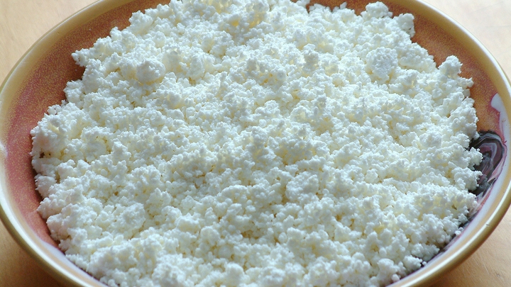 Эндокринолог рассказала об идеальной для здоровья жирности творога