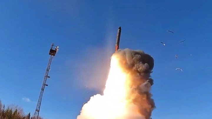 Минобороны показало на видео учения с использованием ракетных комплексов «Ярс» в Сибири