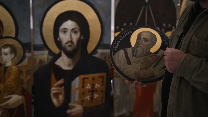 В Новосибирске выставили на продажу редкую икону XVII века