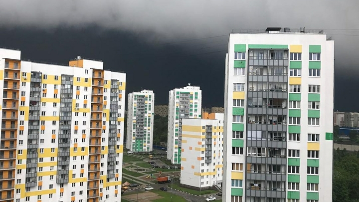 В мэрии Сочи рассказали подробности выхода смерча на берег